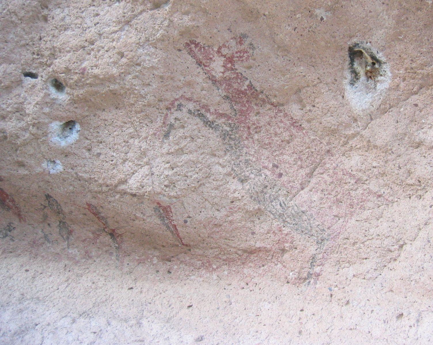 This site is called La Loma Cuevada by Crosby.  This is the main panel.  Eve has remarked that big deer facing left are very common at small sites in this area.